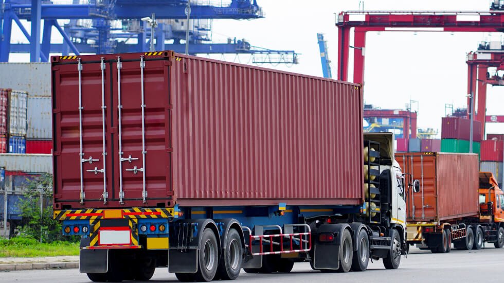 container abladen kran